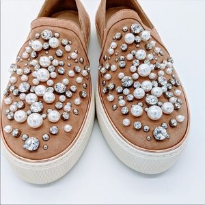 Stuart Weitzman US 8